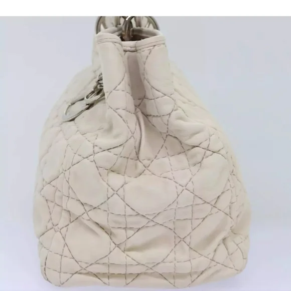 CHRISTIAN DIOR Lady Dior Cannage Cream/White Leather Hand Bag! - Picture 4 of 16